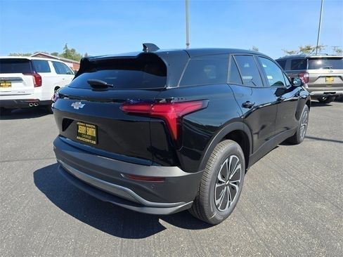 New 2025 Chevrolet Blazer EV LT image 4