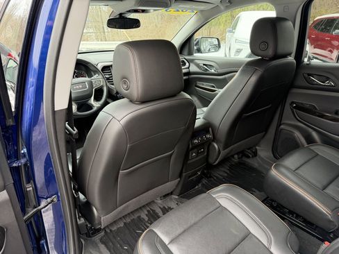 Used 2023 GMC Acadia AT4 w/ Technology Package image 15