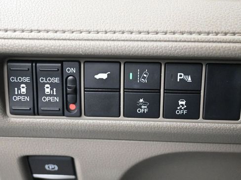 Used 2020 Honda Odyssey Elite image 37