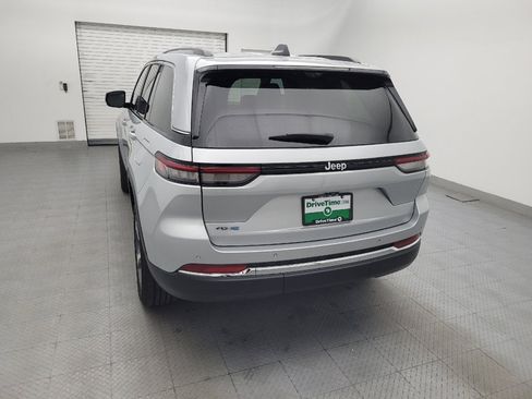 Used 2022 Jeep Grand Cherokee Limited 4xe w/ Luxury Tech Group II AWD/4WD image 6