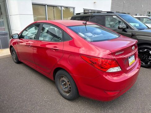 Used 2013 Hyundai Accent GLS FWD image 6