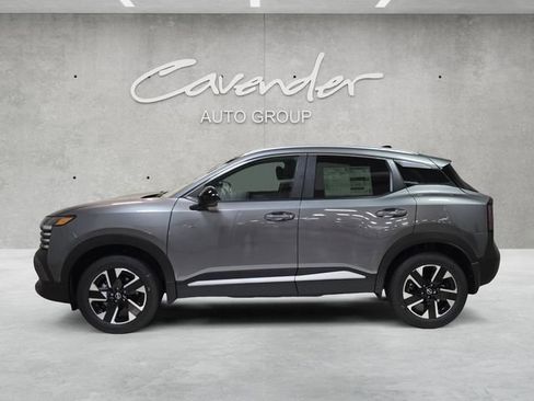 New 2026 Nissan Kicks SV AWD/4WD image 13