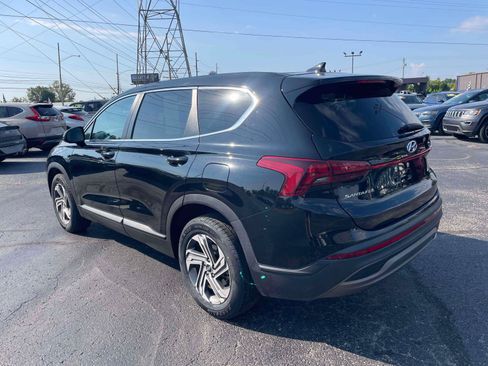 Used 2023 Hyundai Santa Fe SE FWD image 5