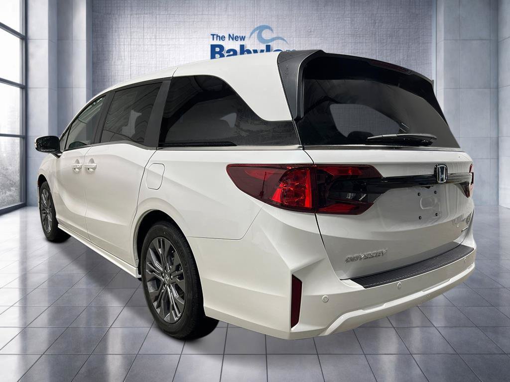New 2027 Honda Odyssey Touring image 3