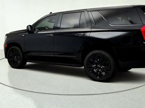 Used 2021 GMC Yukon SLT w/ SLT Premium Package AWD/4WD image 7