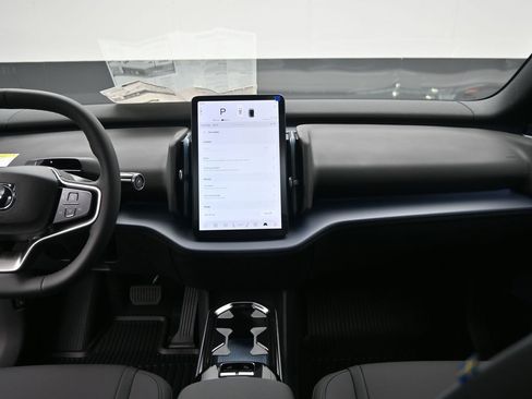 New 2026 Volvo EX30 Plus w/ Protection Package Premier AWD/4WD image 21