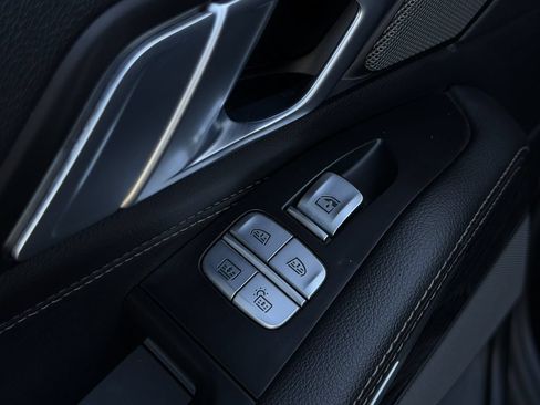 Used 2022 BMW X7 M50i AWD/4WD image 24