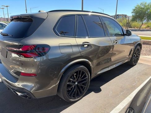 Used 2024 BMW X5 xDrive40i w/ M Sport Package AWD/4WD image 5