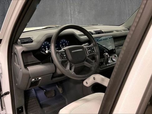 Used 2026 Land Rover Defender 110 S AWD/4WD image 17
