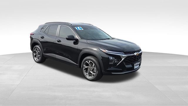 Certified 2026 Chevrolet Trax LT w/ LT Convenience Package FWD image 4