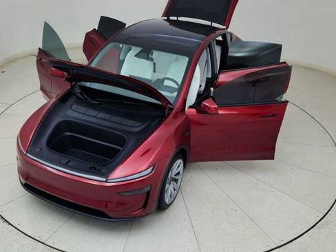 Used 2026 Tesla Model Y AWD image 83