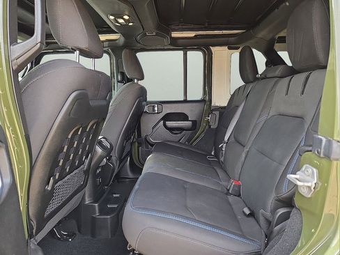 Used 2022 Jeep Wrangler Unlimited Rubicon 4xe image 16