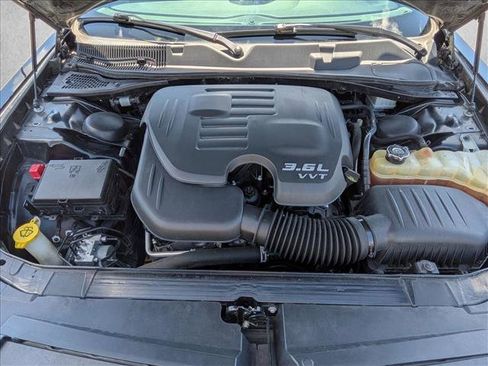 Used 2017 Dodge Challenger SXT RWD image 23