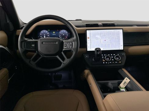Certified 2026 Land Rover Defender 110 X-Dynamic SE AWD/4WD image 24