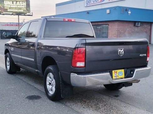 Used 2018 RAM 1500 ST w/ SXT Appearance Group image 3