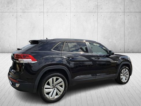 Used 2021 Volkswagen Atlas Cross Sport SE w/ Panoramic Sunroof Package image 5