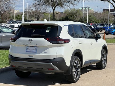 Certified 2023 Nissan Rogue SV image 4