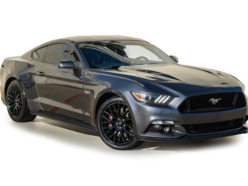 Used 2017 Ford Mustang GT Premium w/ GT Performance Package image 5