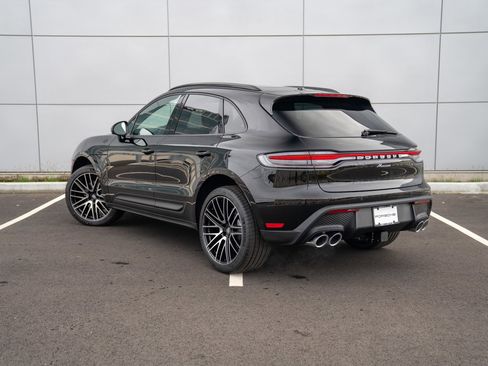 New 2026 Porsche Macan image 3