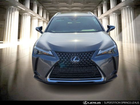 Used 2024 Lexus UX 250h FWD image 10