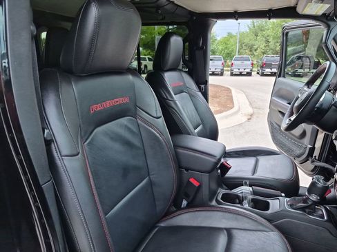 Used 2018 Jeep Wrangler Unlimited Rubicon AWD/4WD image 37