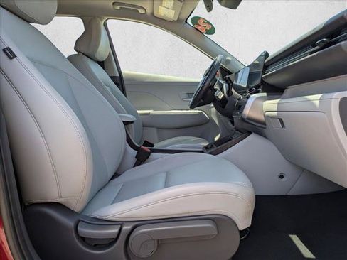 Used 2024 Hyundai Kona Limited AWD/4WD image 21