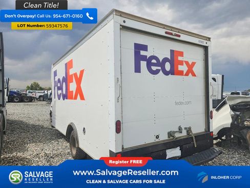 Used 2022 GMC Savana 3500 Extended w/ Power Convenience Package RWD image 3
