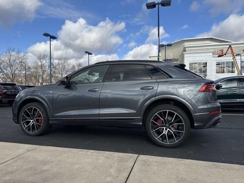 Used 2022 Audi Q8 Premium Plus image 4