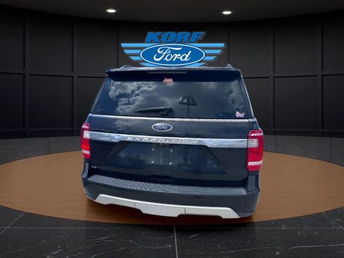 Used 2019 Ford Expedition Max XLT image 3