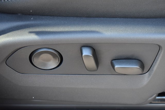 New 2026 Chevrolet Silverado 1500 High Country w/ High Country Premium Package AWD/4WD image 15