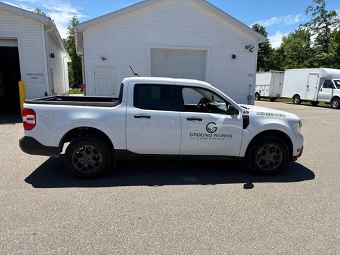 Used 2023 Ford Maverick XLT FWD image 5