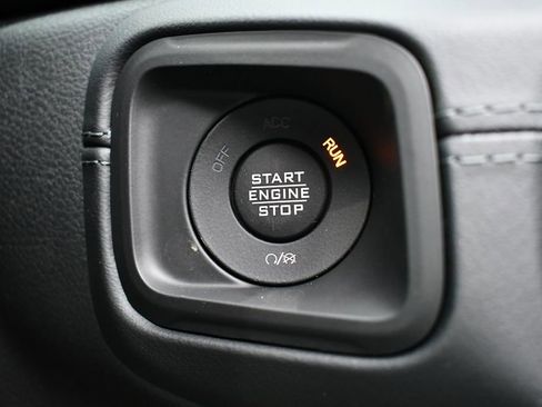 New 2026 Jeep Wrangler Unlimited Sahara AWD/4WD image 15