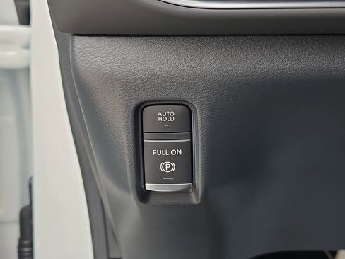 New 2026 Nissan Armada SV image 31