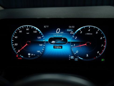 Certified 2023 Mercedes-Benz GLA 250 4MATIC image 17