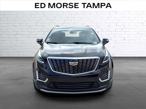 Certified 2025 Cadillac XT5 Premium Luxury AWD/4WD image 6