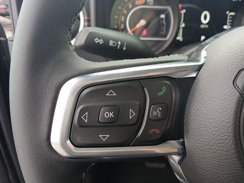 New 2025 Jeep Wrangler Sahara AWD/4WD image 28