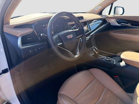Used 2024 Cadillac XT6 Premium Luxury w/ Platinum Package AWD/4WD image 28