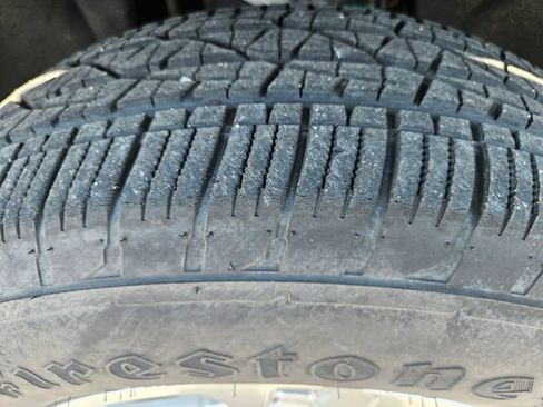 Used 2024 Chevrolet Tahoe LT RWD image 29