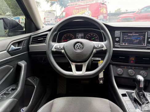 Used 2019 Volkswagen Jetta S FWD image 6