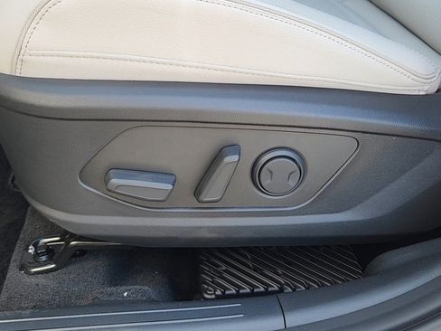 New 2026 Hyundai Tucson Limited AWD/4WD image 8
