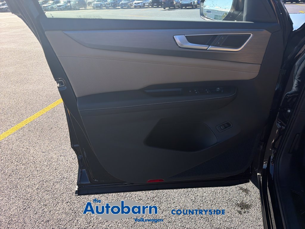 New 2026 Volkswagen Atlas Cross Sport SE AWD/4WD image 9