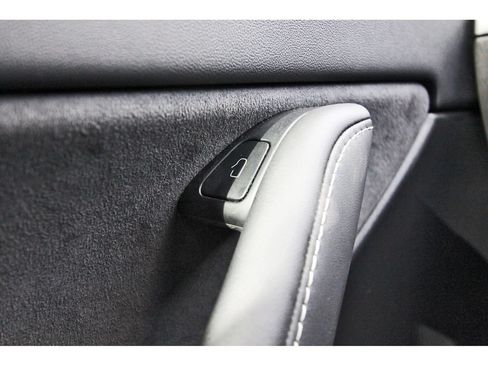 Used 2022 Tesla Model Y Performance AWD/4WD image 20