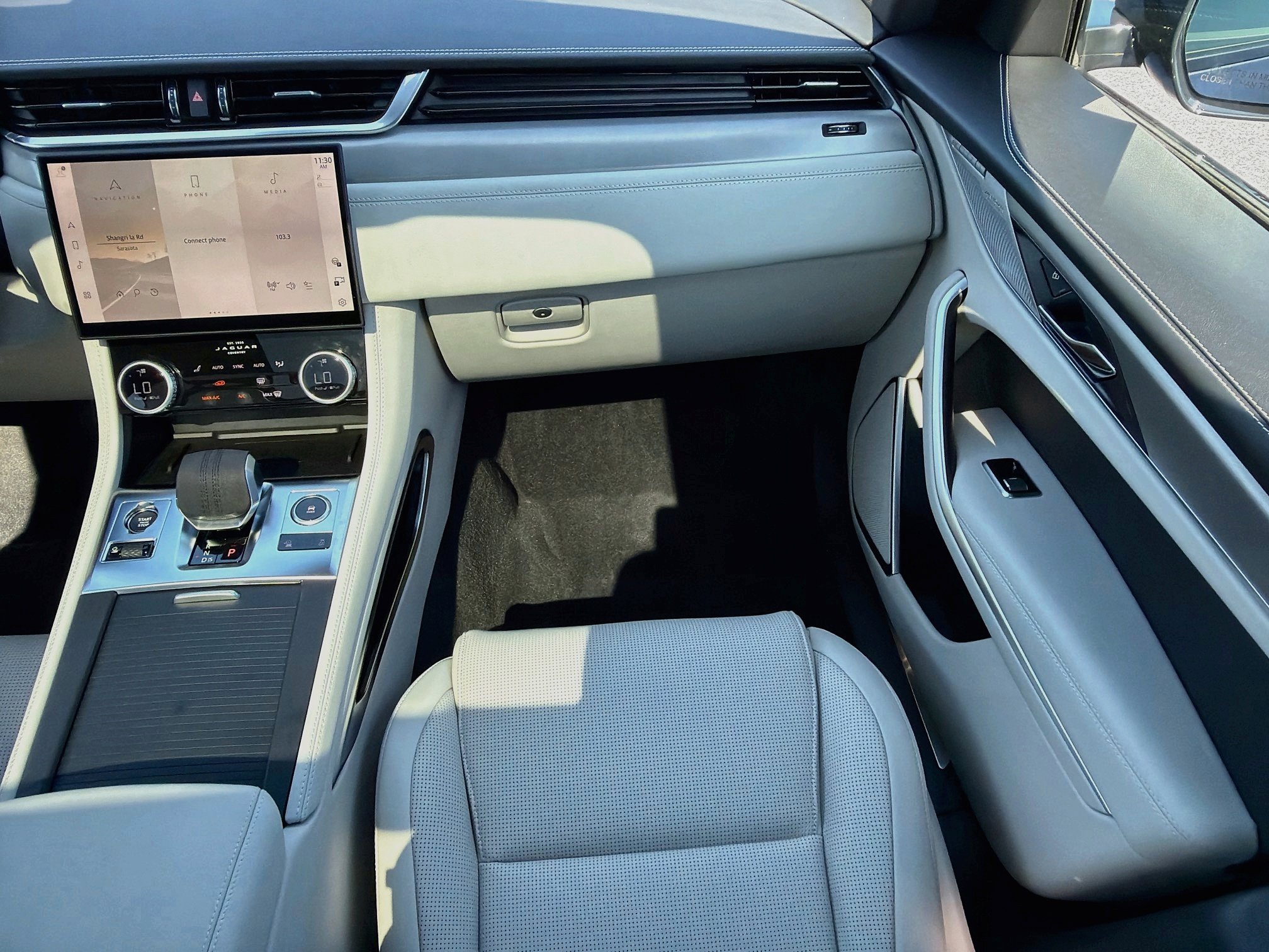 New 2026 Jaguar F-PACE R-Dynamic S AWD/4WD image 18