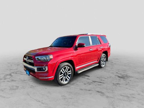 Used 2022 Toyota 4Runner Limited AWD/4WD image 4