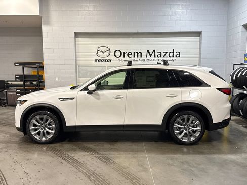 New 2026 MAZDA CX-90 3.3 Turbo w/ Preferred Package AWD/4WD image 9