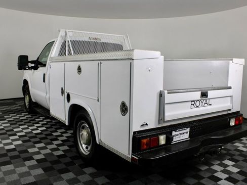 Used 2015 Ford F250 XL w/ Power Equipment Group RWD image 5