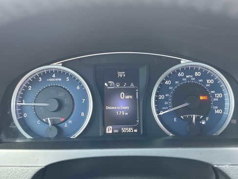 Used 2017 Toyota Camry XSE FWD image 10