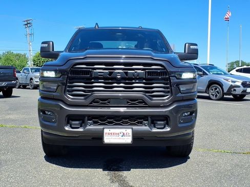 Used 2025 RAM 2500 Big Horn AWD/4WD image 2