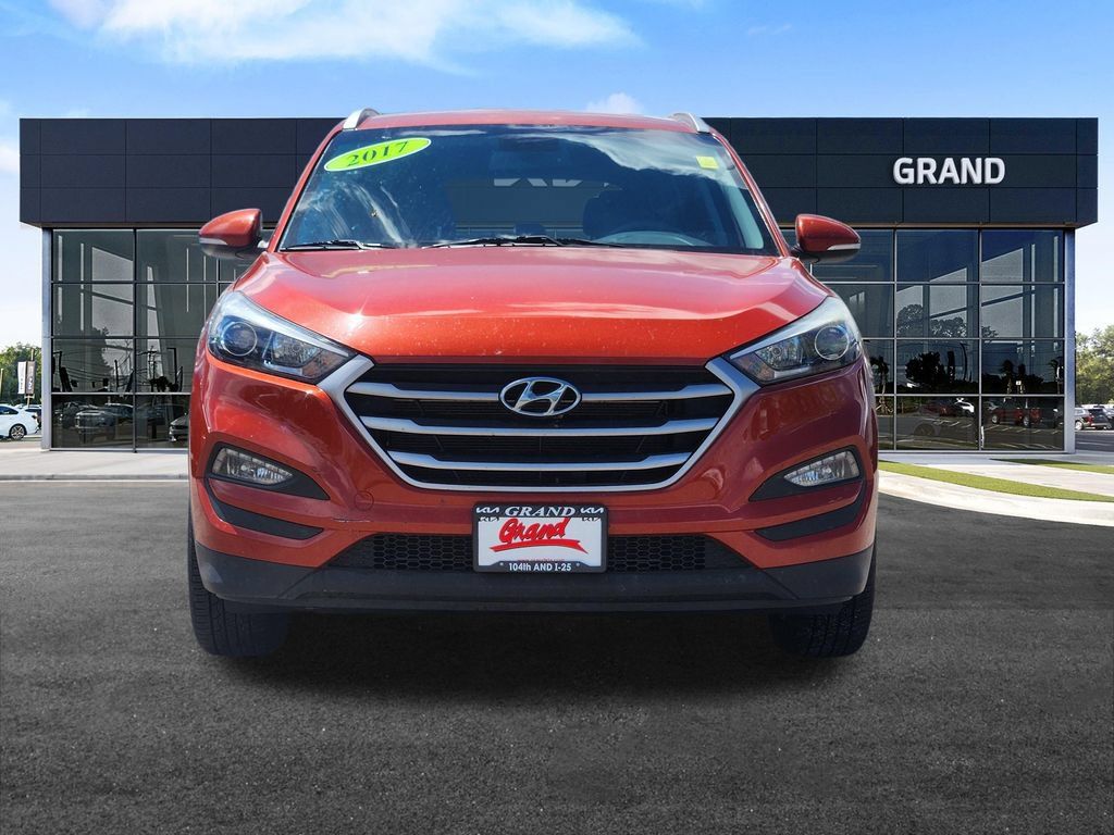Used 2017 Hyundai Tucson SE Plus w/ Cargo Package AWD/4WD image 3