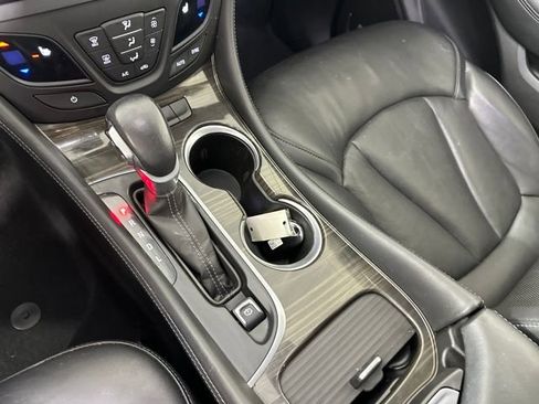 Used 2020 Buick Envision Premium w/ LPO, Interior Luxury Package image 20